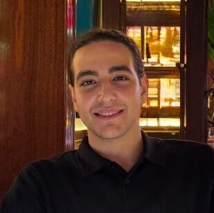 Ege John Işık